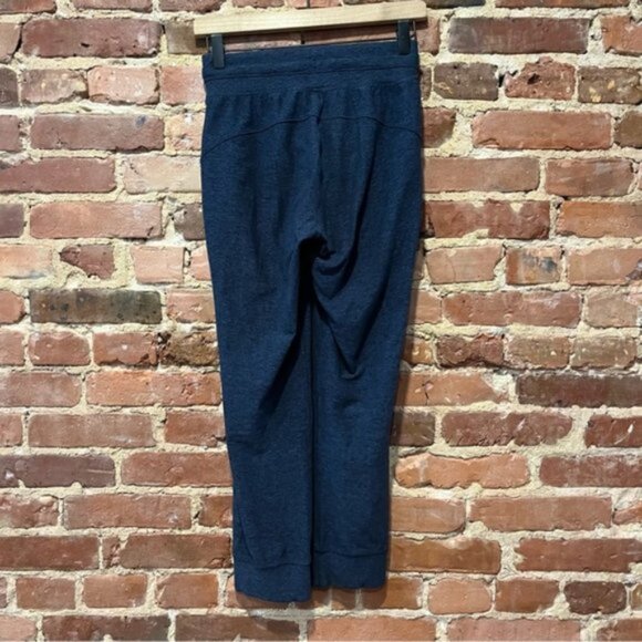 Lululemon Ready to Rulu Jogger Crop Heathered True Navy / Black W6BJ1S Size 2 - Picture 6 of 6